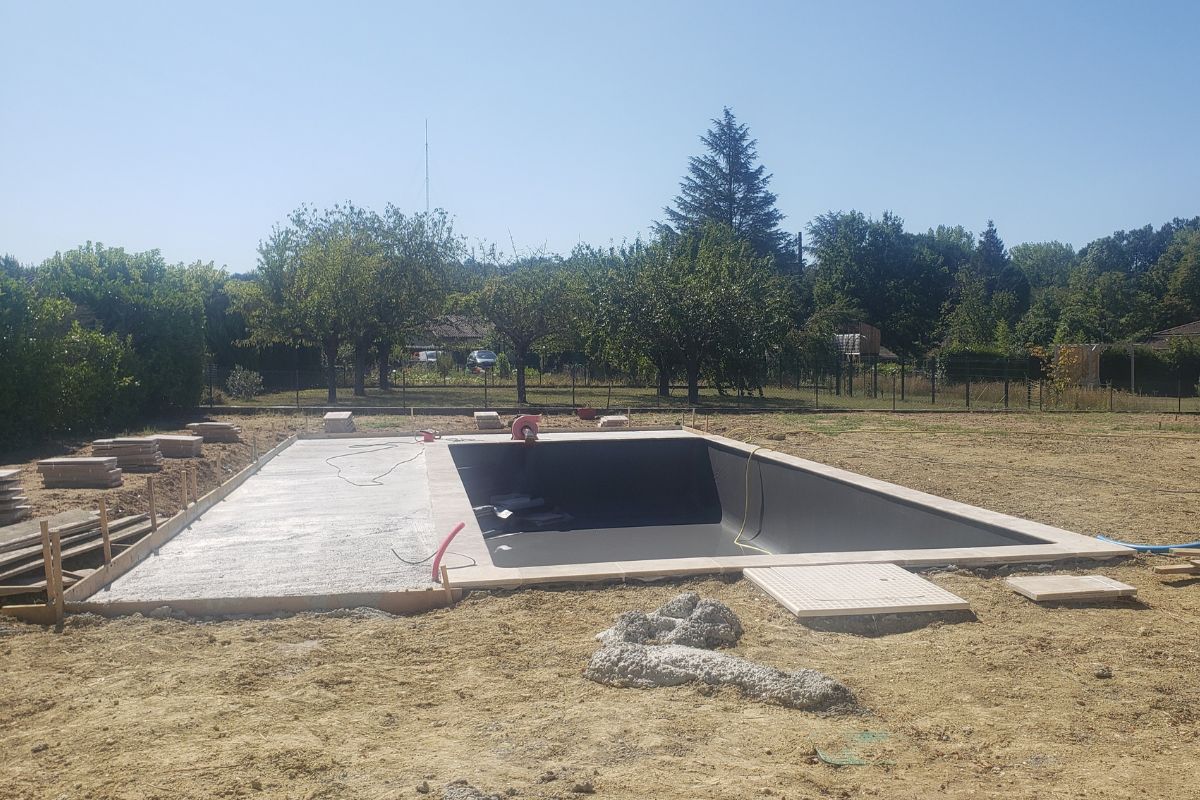 Sue pool before